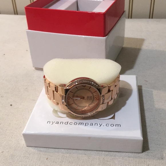 NY&C Watch - Picture 3 of 4